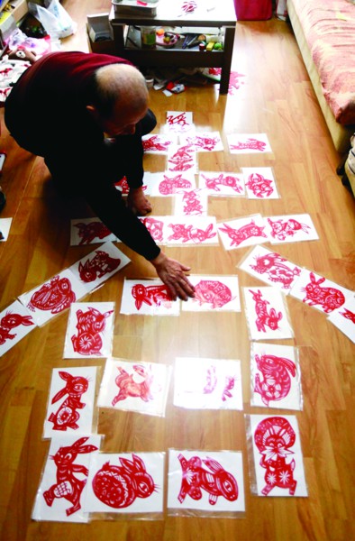 2022年,他剪了150个生肖兔造型